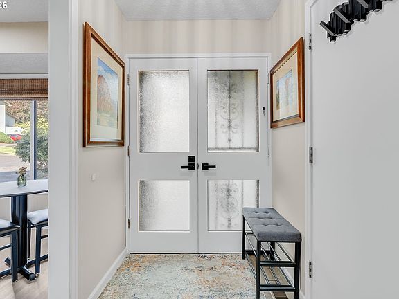 5th image of 4244 NE 125th Pl