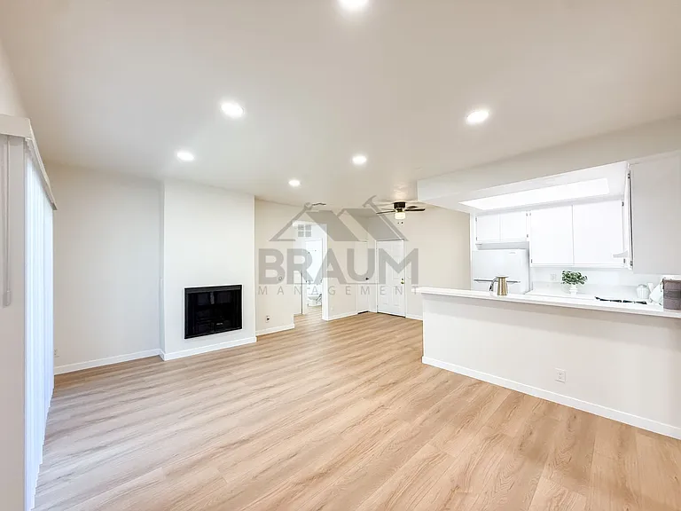 11459 COLLINS ST. — Photo 54