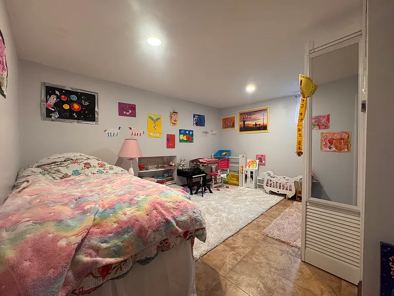 10-12 Webster St #1 — Photo 24