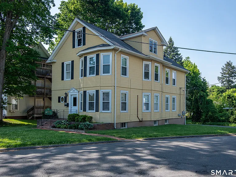 333 E Center St — Photo 2