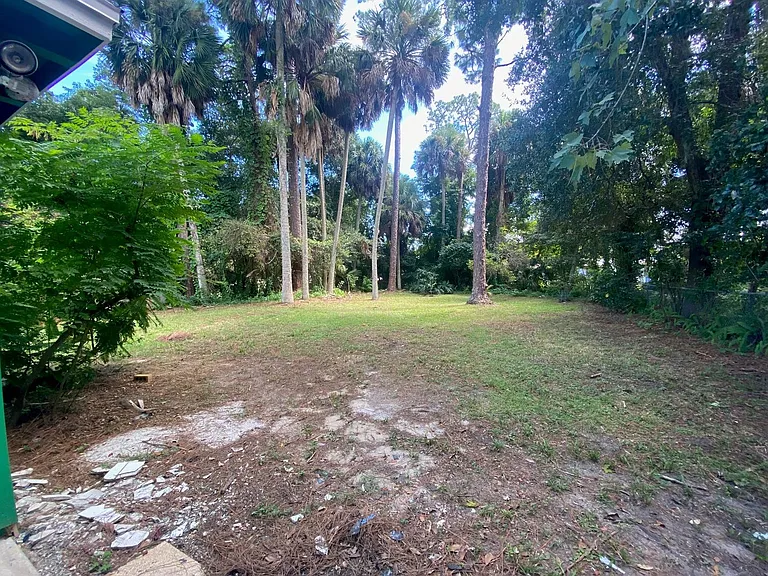 535 Olive St — Photo 12