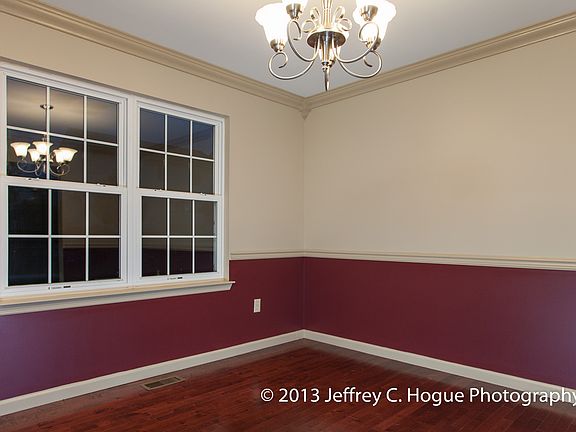 4th image of 113 N Rosewood Ct