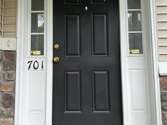 4th image of 701 Sienna Drive #701