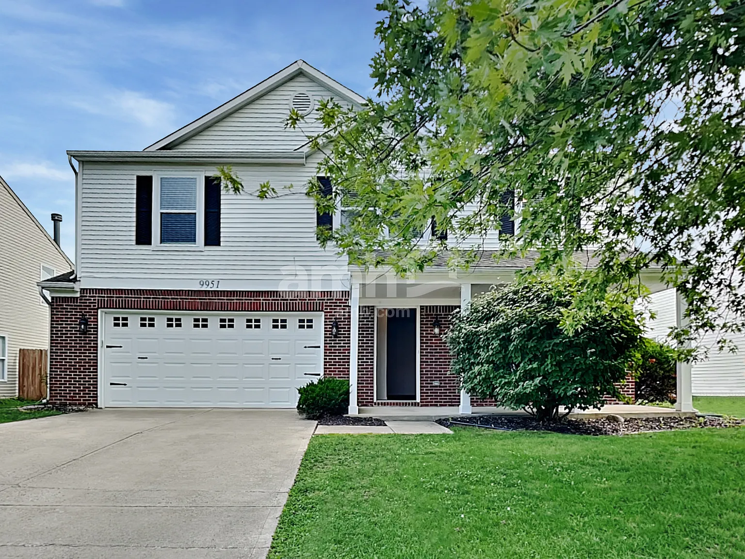 4 bed, 2.5 bath, 2241 sqft, $2,350 — Photo 1