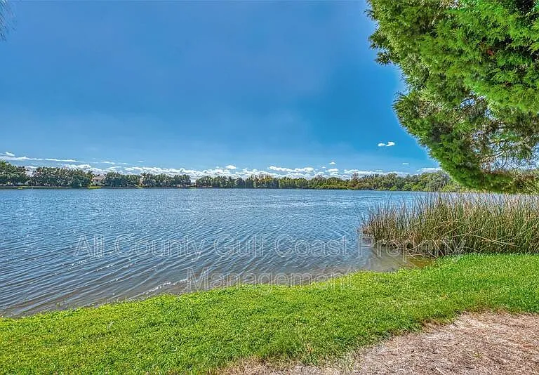211 Red Fox Ct — Photo 3