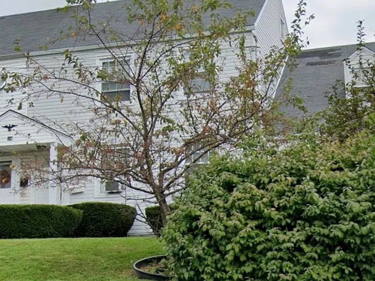 7 Lane Crest Ave #7 — Photo 2