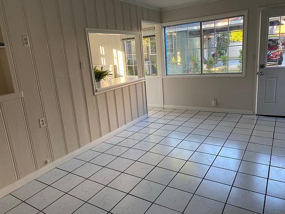 4th image of 5949 Tampa Ave #B