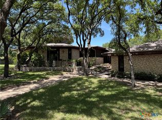 201 Dodds Creek Dr, Gatesville, TX 76528