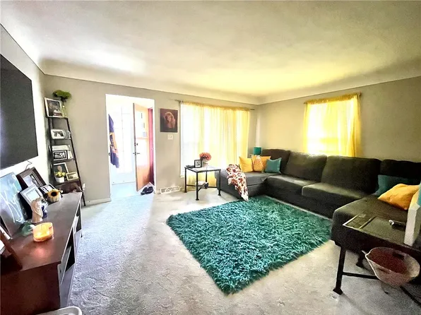 3212 57th St #2, Des Moines, IA 50310