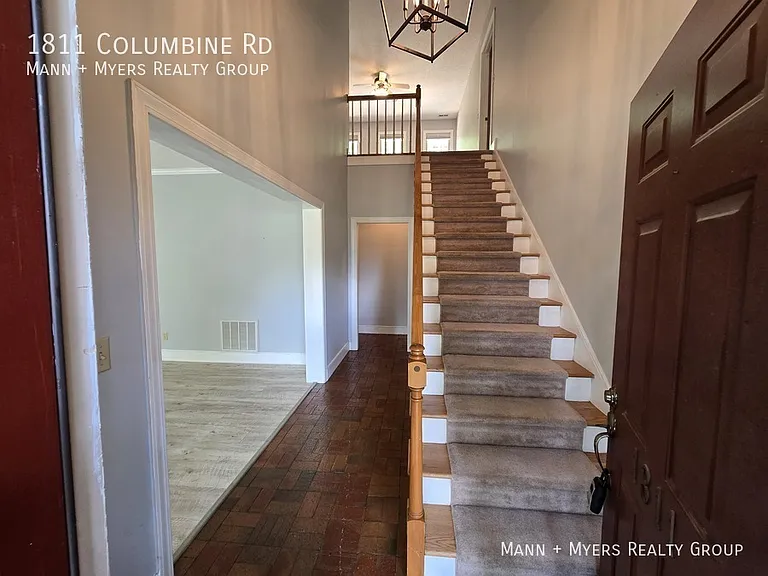 1811 Columbine Rd — Photo 3