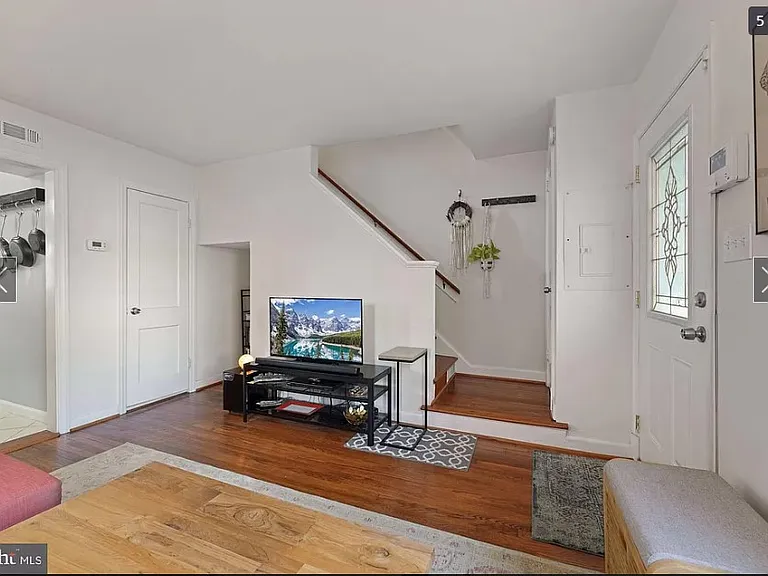 4647 A St SE — Photo 6