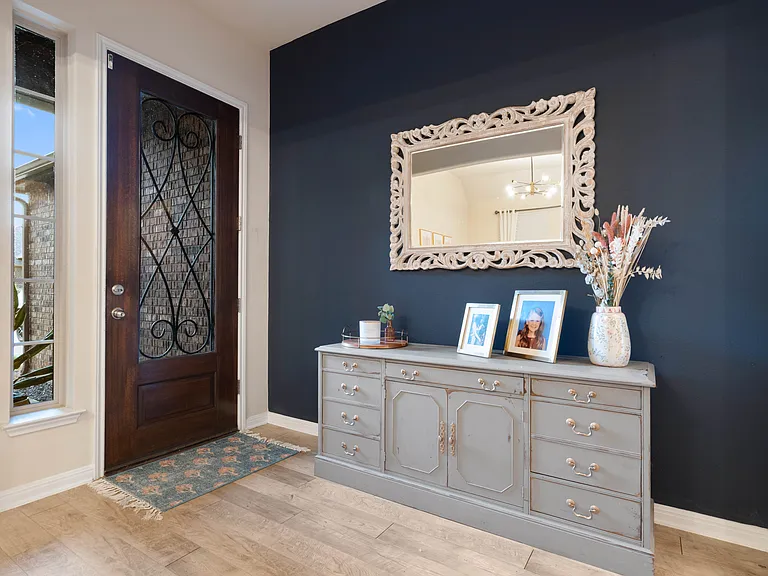 2428 Granite Hill Dr — Photo 5