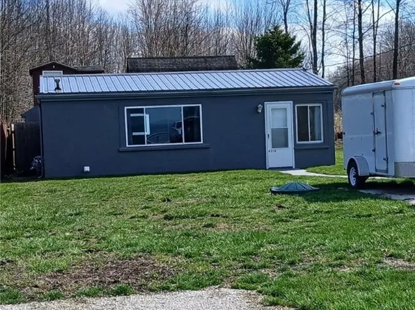 4370 Lake Rd E, Geneva, OH 44041