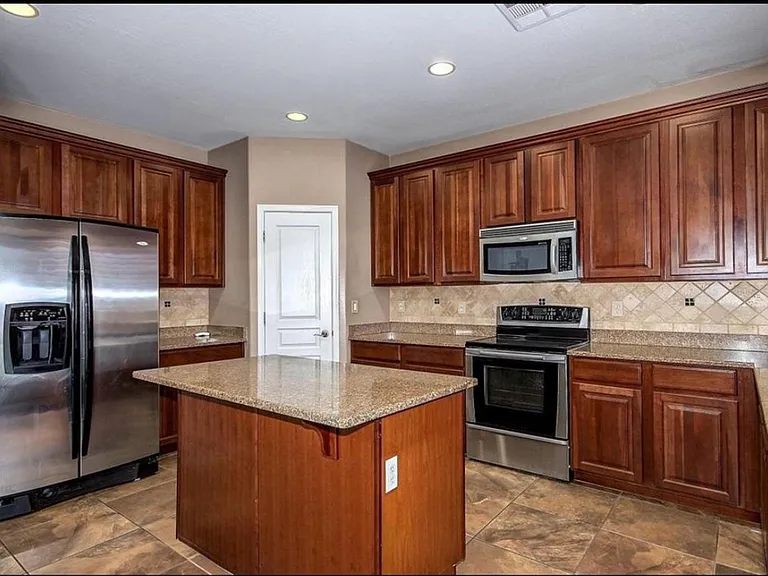 2205 W Gambit Trl — Photo 10