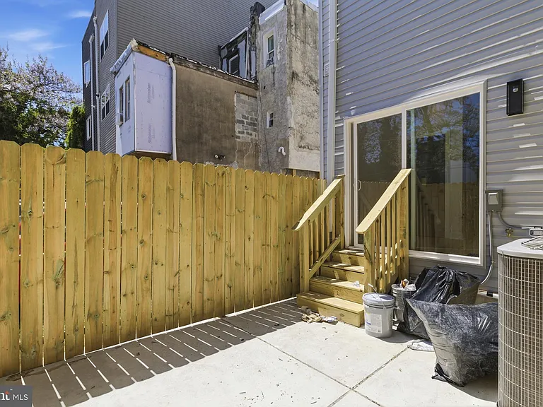 2123 N 9th St #1 — Photo 11