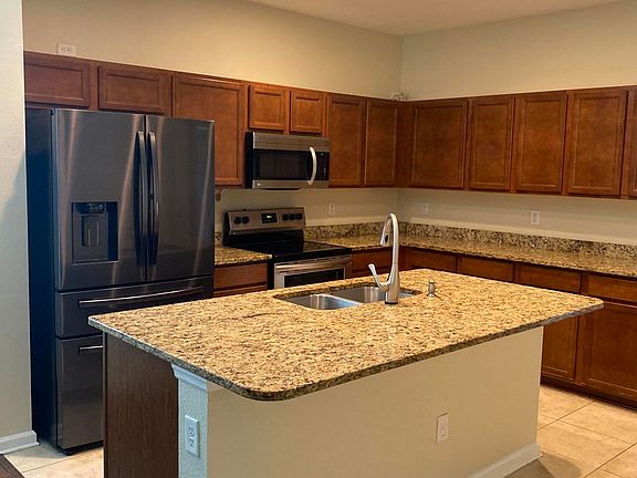 3rd image of 4220 Plantation Oaks Blvd Unit 1516