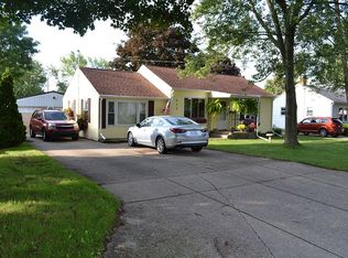 935 Iroquois Ave, Battle Creek, MI 49015