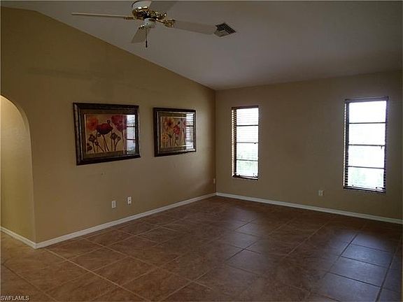 3rd image of 1446 SE 18th Ter