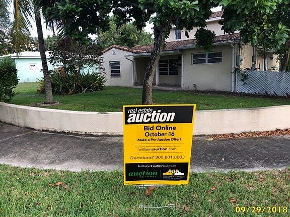 3rd image of 1410 La Baron Dr