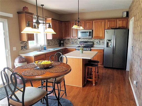 3rd image of 1243 Terrington Dr