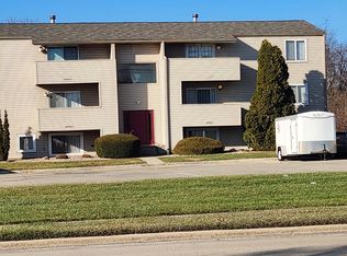 2001 S Mattis Ave APT F, Champaign, IL 61821