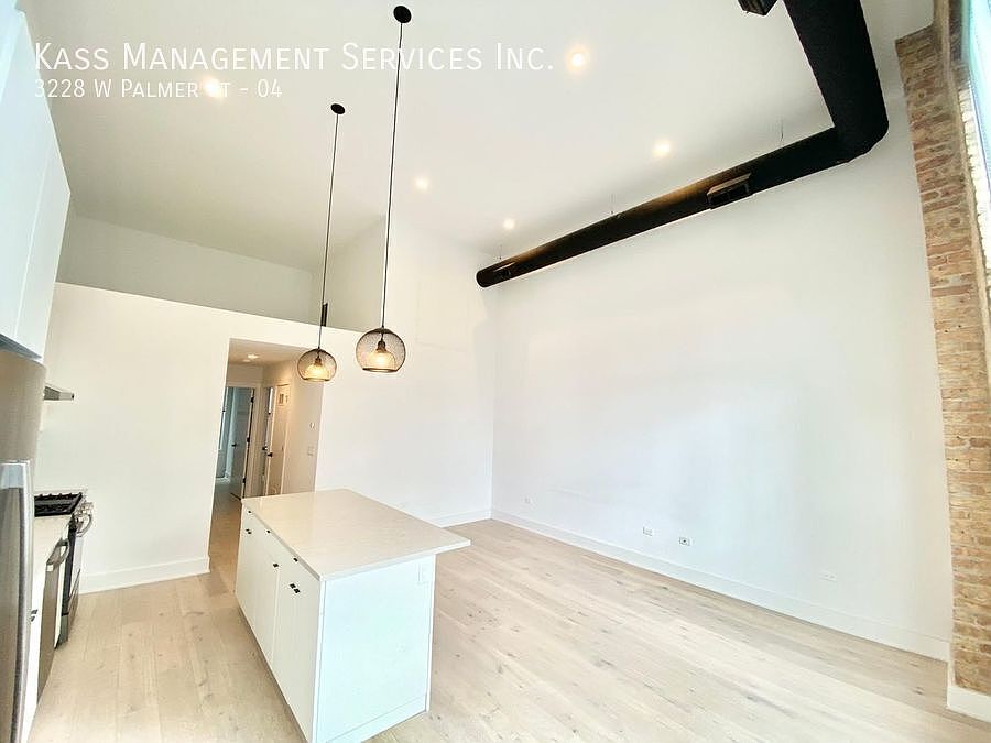 1st image of 3228 W Palmer St #4