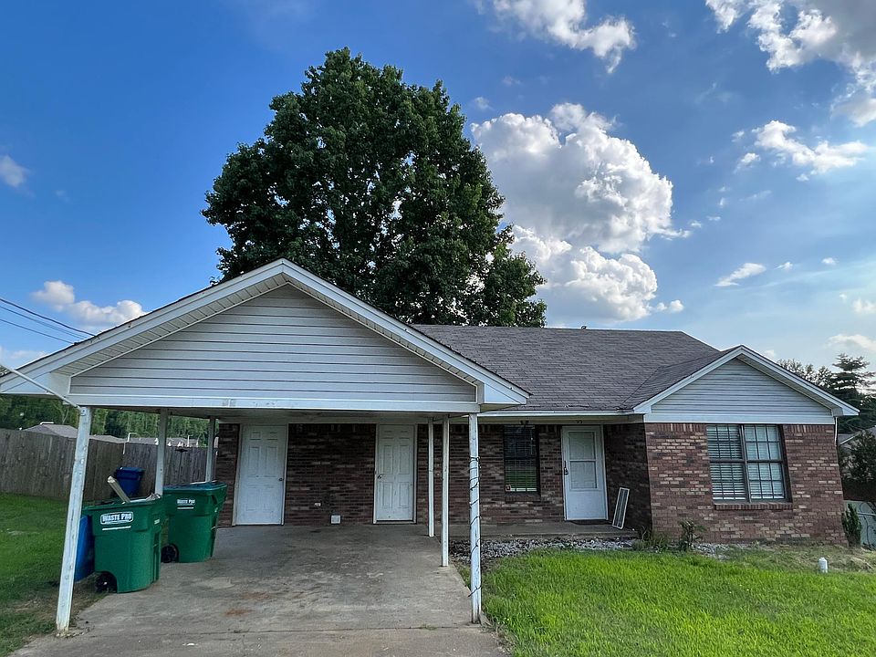 1st image of 95 Laurel Ln