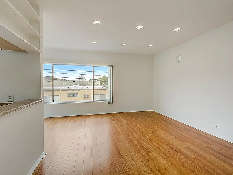 1800 Prosser Ave #10 — Photo 8