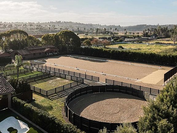 2nd image of 15731 Via De Santa Fe