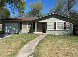 407 N Avenue J, Clifton, TX 76634