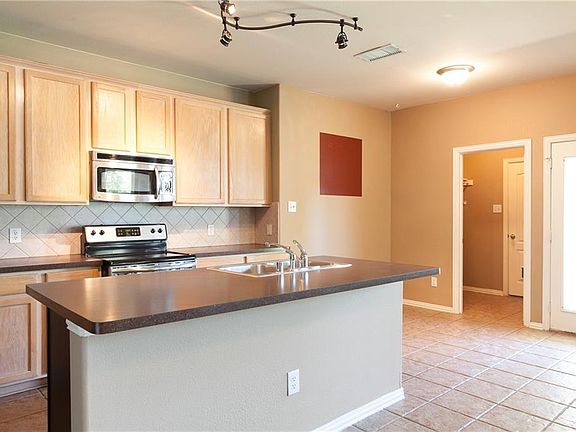 5th image of 10032 Cherry Hill Ln