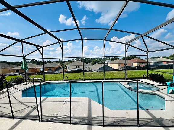 4th image of 8567 Sunrise Key Dr #8567