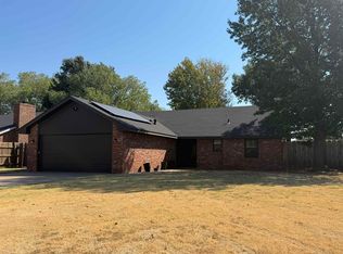 2729 Constitution Ave, Enid, OK 73703