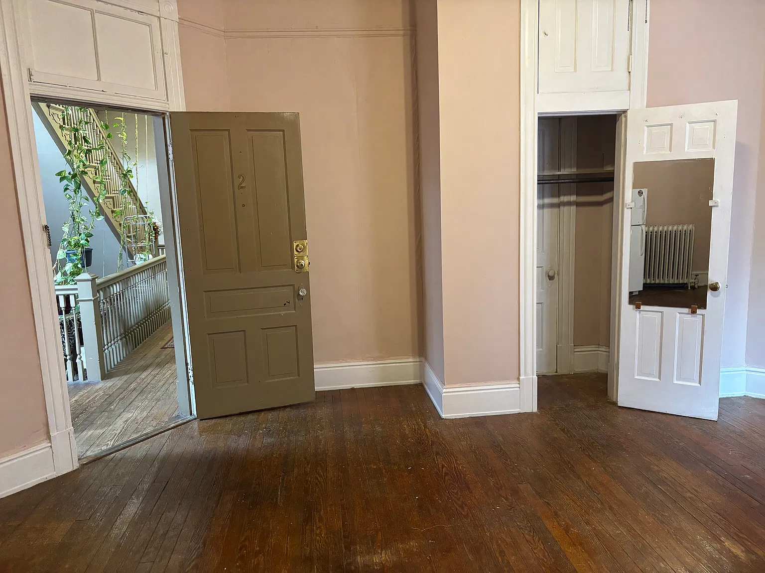 Studio, $850 — Photo 2