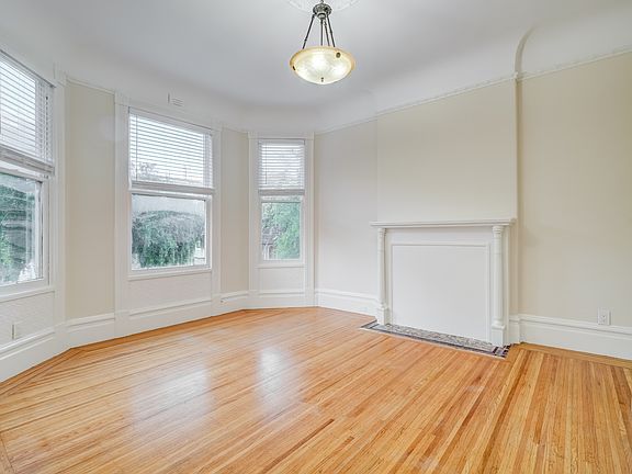 5th image of 559 Waller St