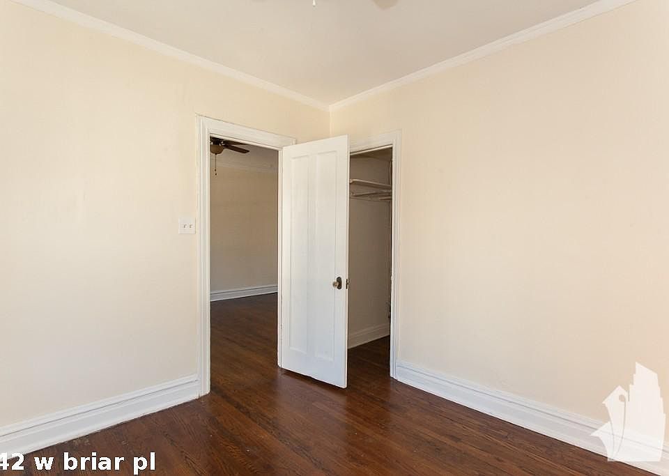 1st image of 542 W Briar Pl #828