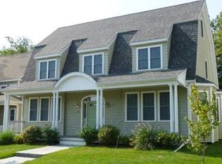 10 Maple Leaf Dr, Hyde Park, MA 02136