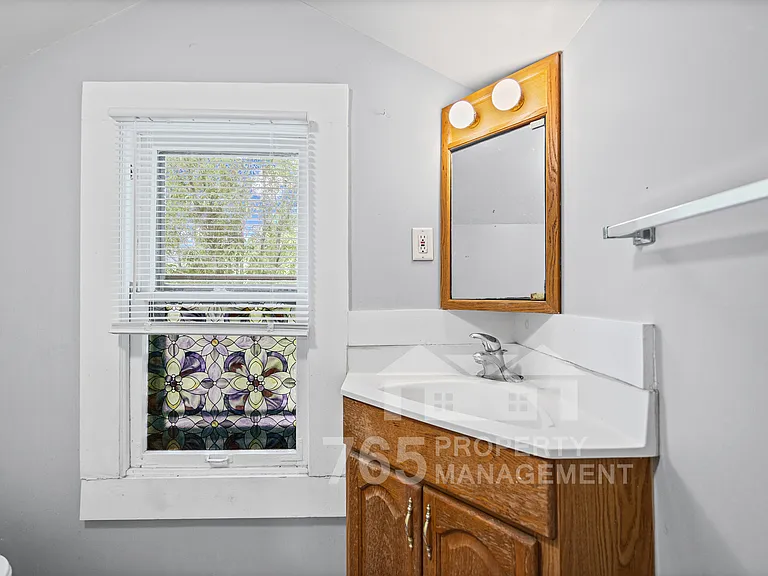 515 S 15th St #4 — Photo 2
