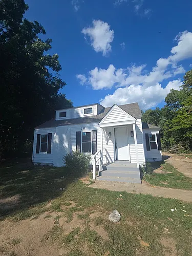 331 Eastland Ave Photo 1