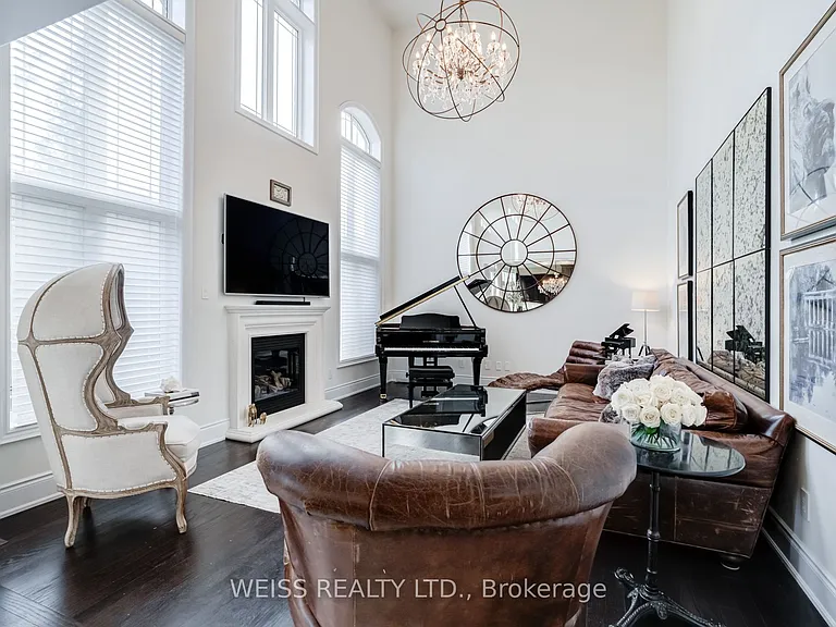 43 Chesney Cres — Photo 11