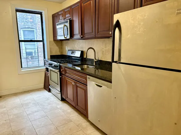 623 West 204th Street image 1 of 4