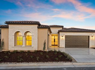 11182 N Via Pavena Dr, Fresno, CA