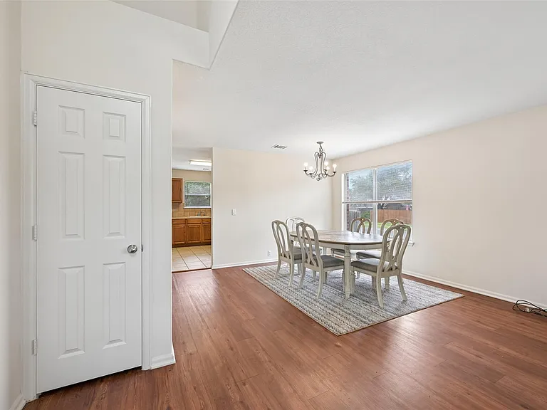 364 Hometown Pkwy — Photo 9