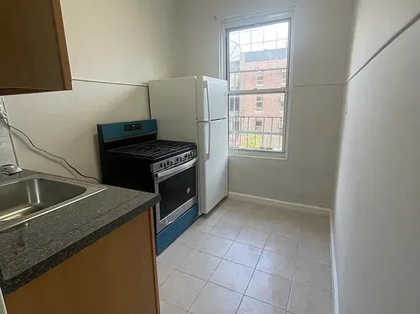 4016 14th Avenue image 3 of 7