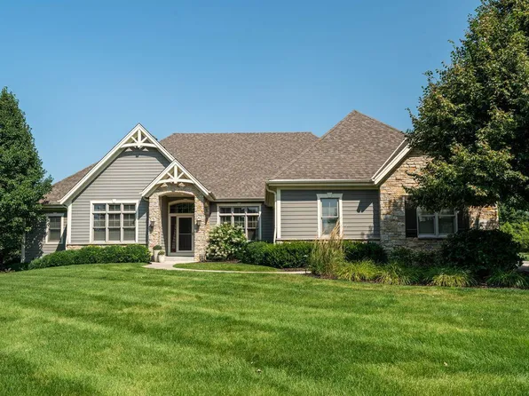 N37W23604 Broken Hill CIRCLE SOUTH South, Pewaukee, WI 53072
