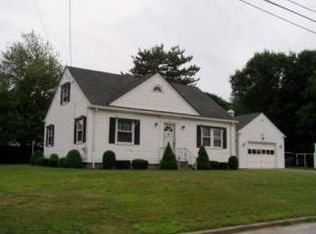 55 Coomer Ave, Warren, RI 02885