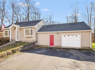 141 Sillimanville Rd E, Moodus, CT 06469