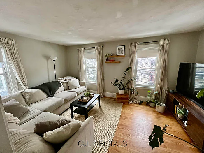 104 Gilman St #2 — Photo 2