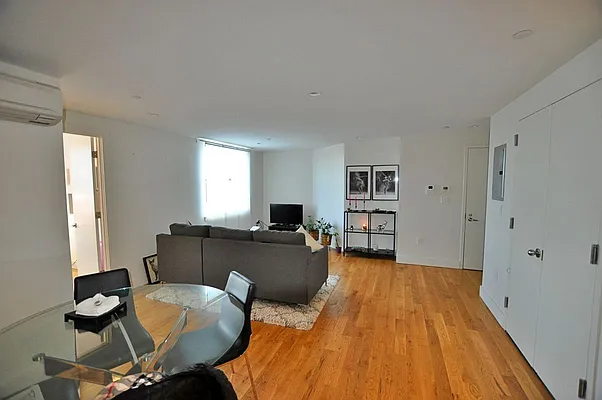 Rented by Lodger Corp | media 5