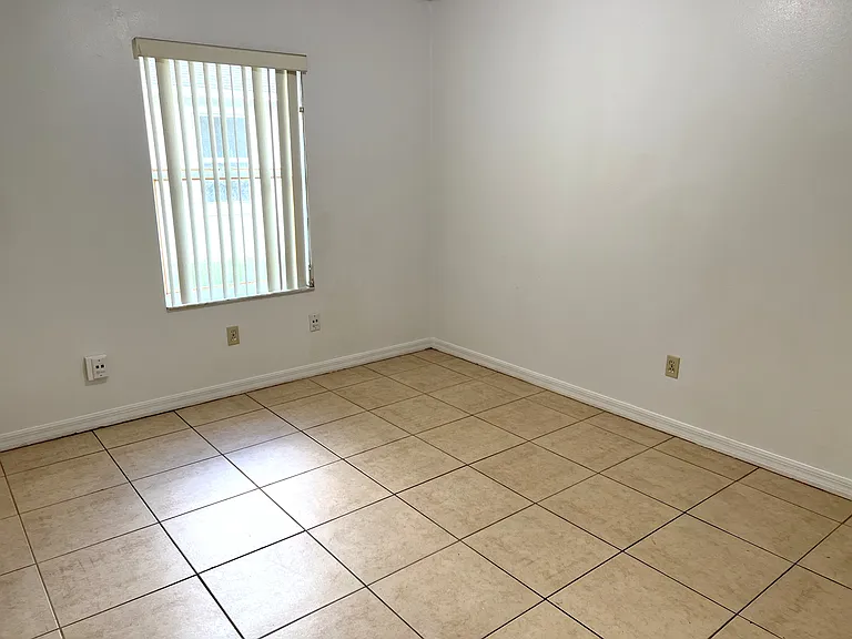 16 Pine Hurst Ln #A — Photo 8